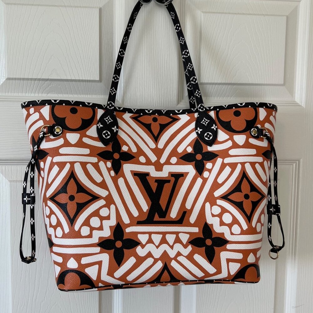 LOUIS VUITTON Crafty Neverfull MM (EUC)